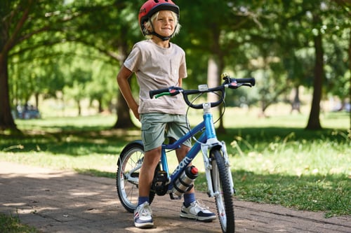 woom GO 3 - Lightweight Kids' First Bike for Ages 4-6 | Confidence Building Ride